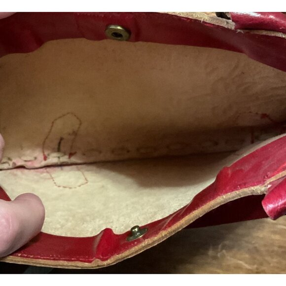 Vtg Red Floral Embossed Leather Shoulder Bag Purse With Long Strap 10"W x 6"H - Picture 4 of 4